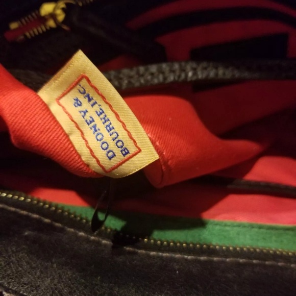 Dooney and Bourke All Leather Vintage Women's Fash - Picture 8 of 8